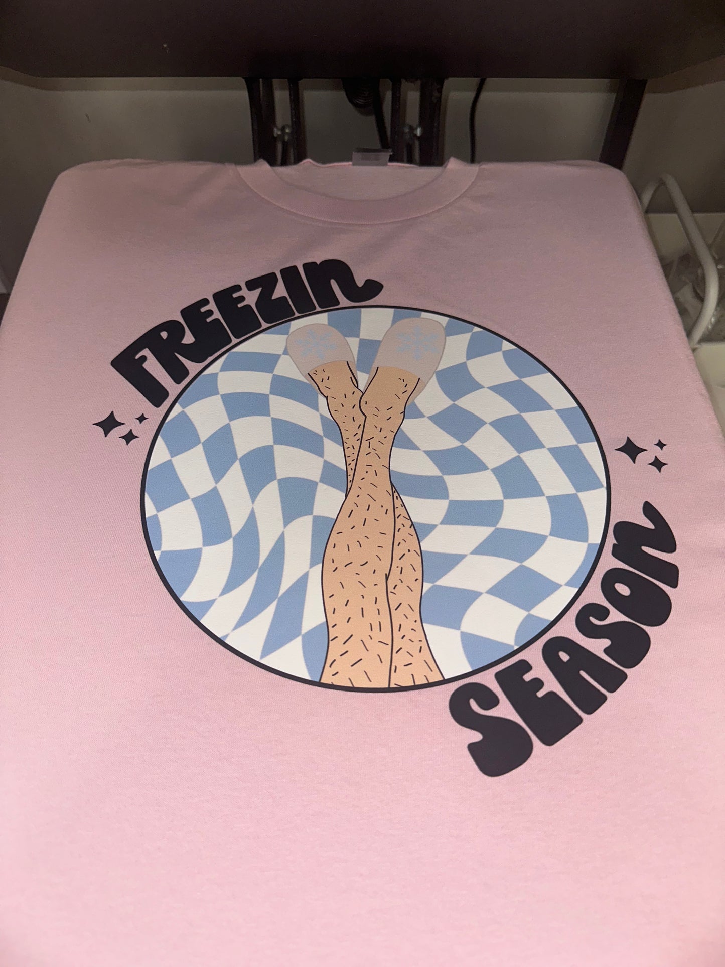 Freezing szn - pink tee