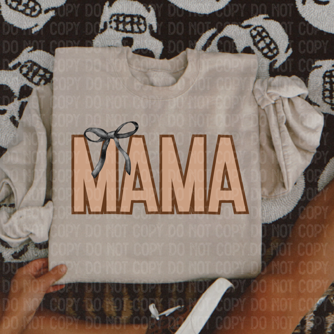 Mama w/ bow