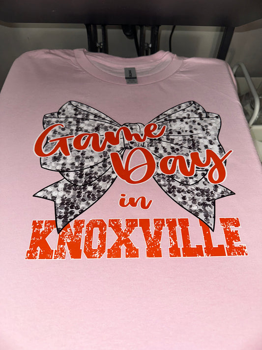 Gameday in Knox - pink tee